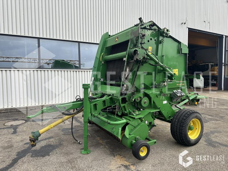 John Deere 854 ROTOFLOW - Presse à balles rondes: photos 1 John Deere 854 ROTOFLOW - Presse à balles rondes: photos 1