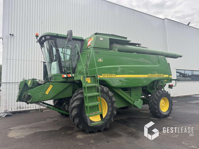 John Deere 9780 CTS - Moissonneuse-batteuse: photos 1 John Deere 9780 CTS - Moissonneuse-batteuse: photos 1