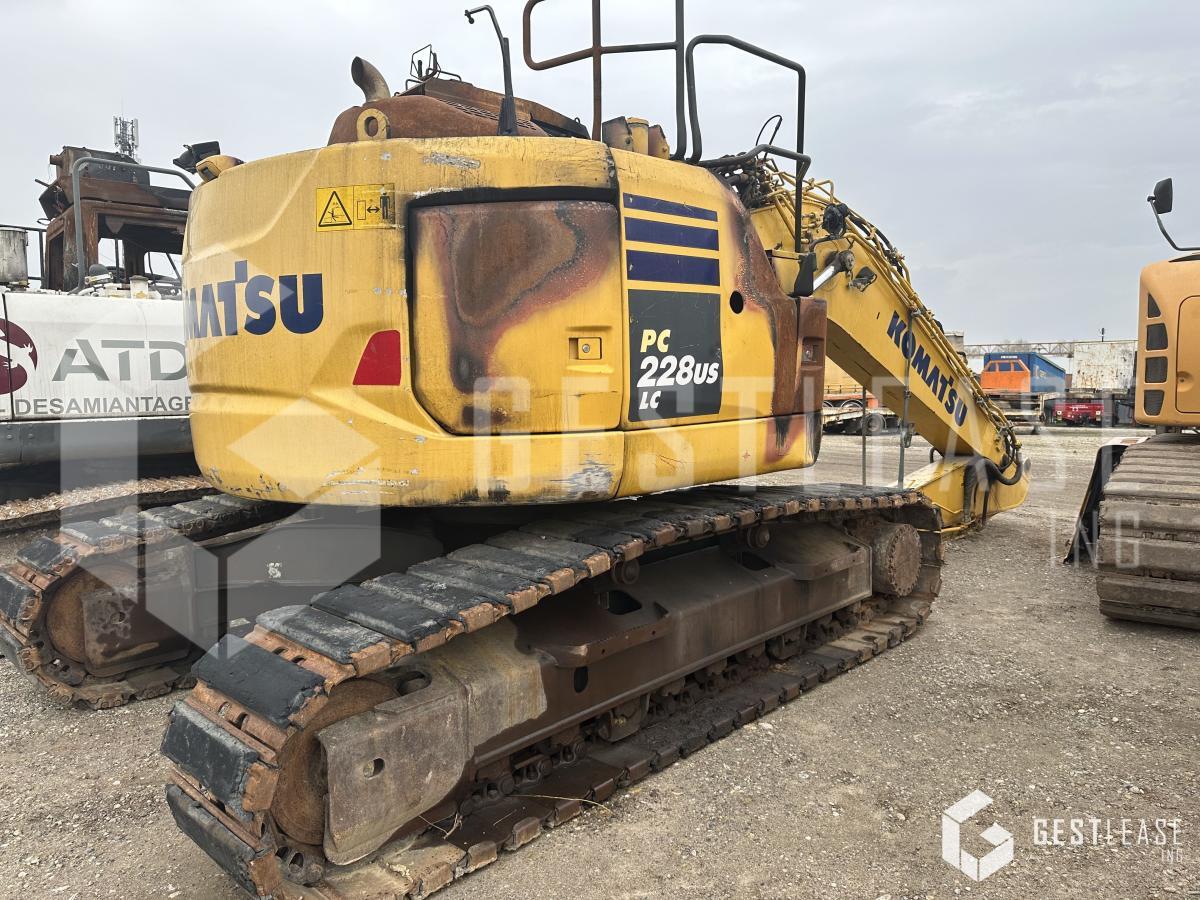 Komatsu PC228USLC-10 - Pelle sur chenille: photos 3 Komatsu PC228USLC-10 - Pelle sur chenille: photos 3