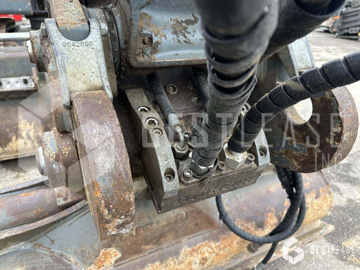 Liebherr R926 COMPACT - Pelle sur chenille: photos 5 Liebherr R926 COMPACT - Pelle sur chenille: photos 5