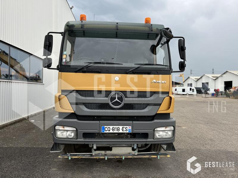 Mercedes AXOR 1833 - Balayeuse de voirie: photos 5 Mercedes AXOR 1833 - Balayeuse de voirie: photos 5