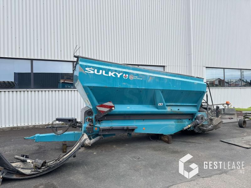 Sulky XT 130 - Distributeur d'engrais: photos 1 Sulky XT 130 - Distributeur d'engrais: photos 1