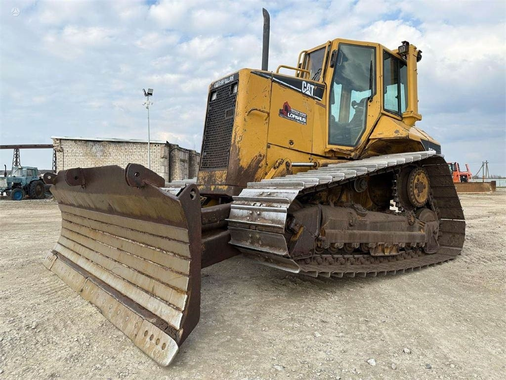 CAT D5N LGP  - Bulldozer: photos 2 CAT D5N LGP  - Bulldozer: photos 2