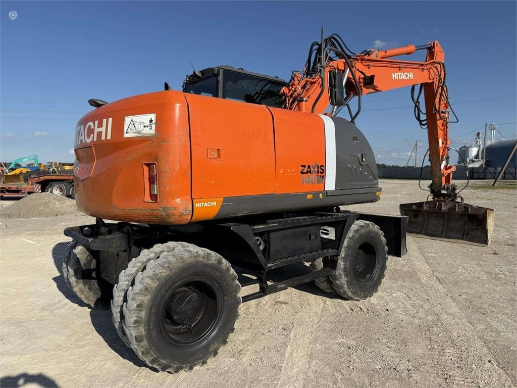 Hitachi ZX 140 W - Pelle sur pneus: photos 4 Hitachi ZX 140 W - Pelle sur pneus: photos 4