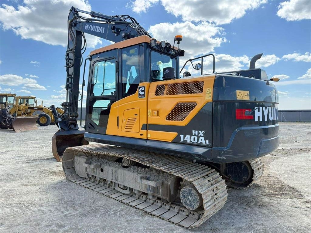 Hyundai HX 140 A L , 2272 HOURS !  - Pelle sur chenille: photos 3 Hyundai HX 140 A L , 2272 HOURS !  - Pelle sur chenille: photos 3