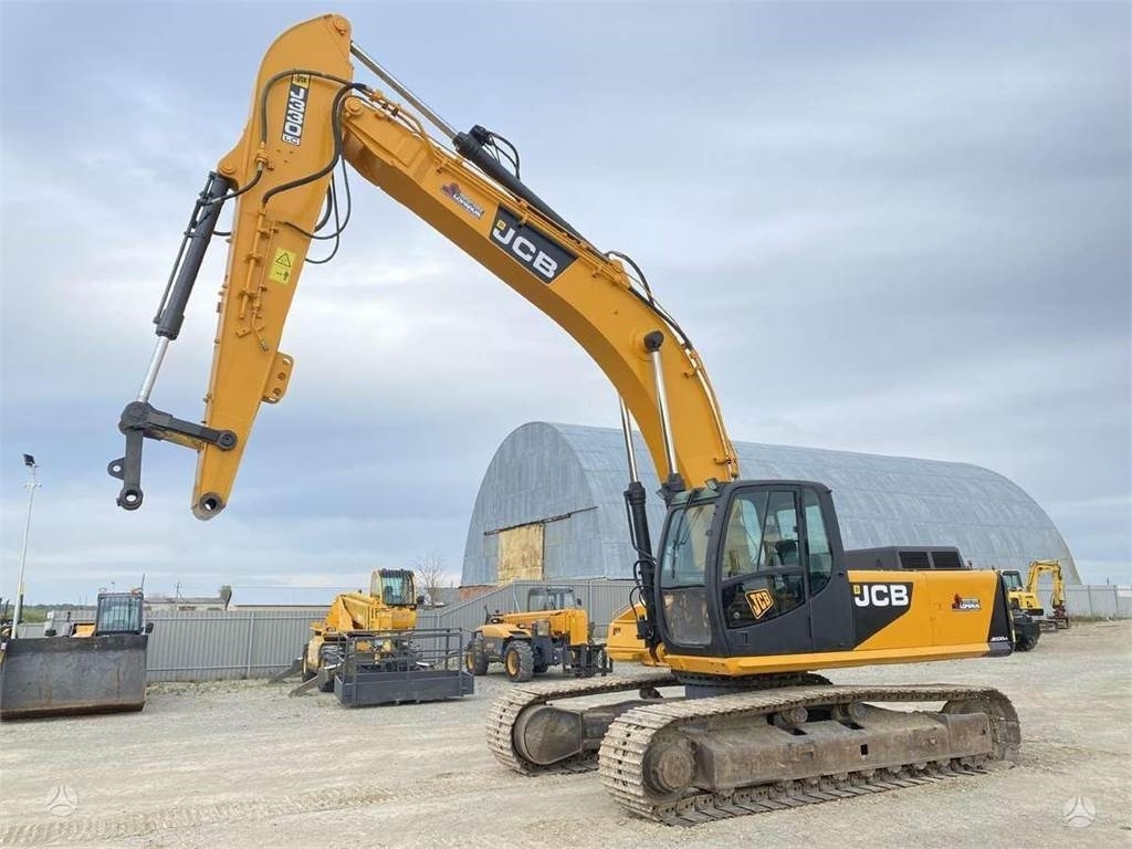 JCB JS 330 LC , ISUZU MANUAL PUMP - Pelle sur chenille: photos 2 JCB JS 330 LC , ISUZU MANUAL PUMP - Pelle sur chenille: photos 2