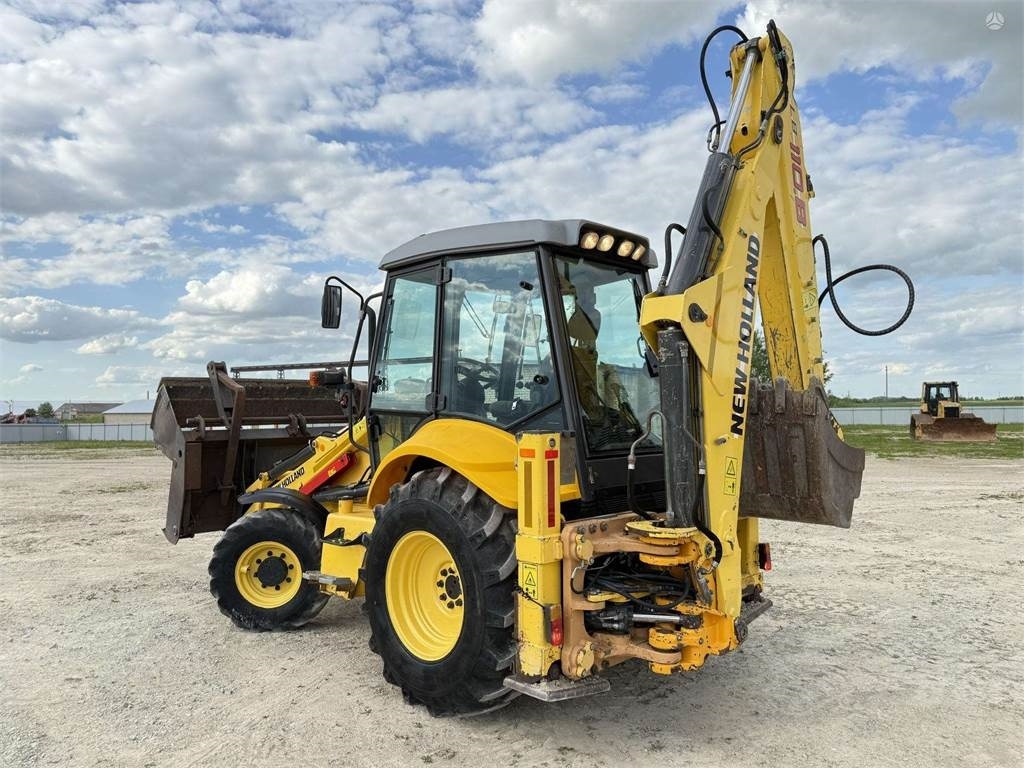 New Holland LB 110 B-4PT - Tractopelle: photos 5 New Holland LB 110 B-4PT - Tractopelle: photos 5