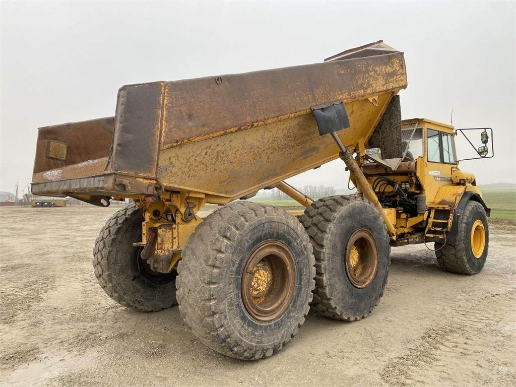Volvo A25C , Nr.8 - Tombereau articulé: photos 3 Volvo A25C , Nr.8 - Tombereau articulé: photos 3
