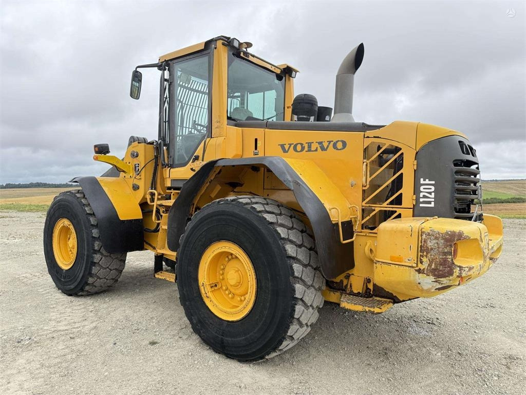 Volvo L 120 F , 4rd line , coupler - Chargeuse sur pneus: photos 3 Volvo L 120 F , 4rd line , coupler - Chargeuse sur pneus: photos 3