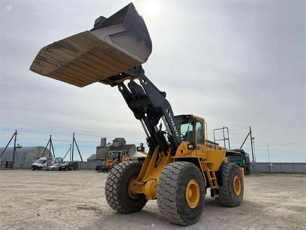 Volvo L 220 D, Quick hitch, Third l - Chargeuse sur pneus: photos 2 Volvo L 220 D, Quick hitch, Third l - Chargeuse sur pneus: photos 2
