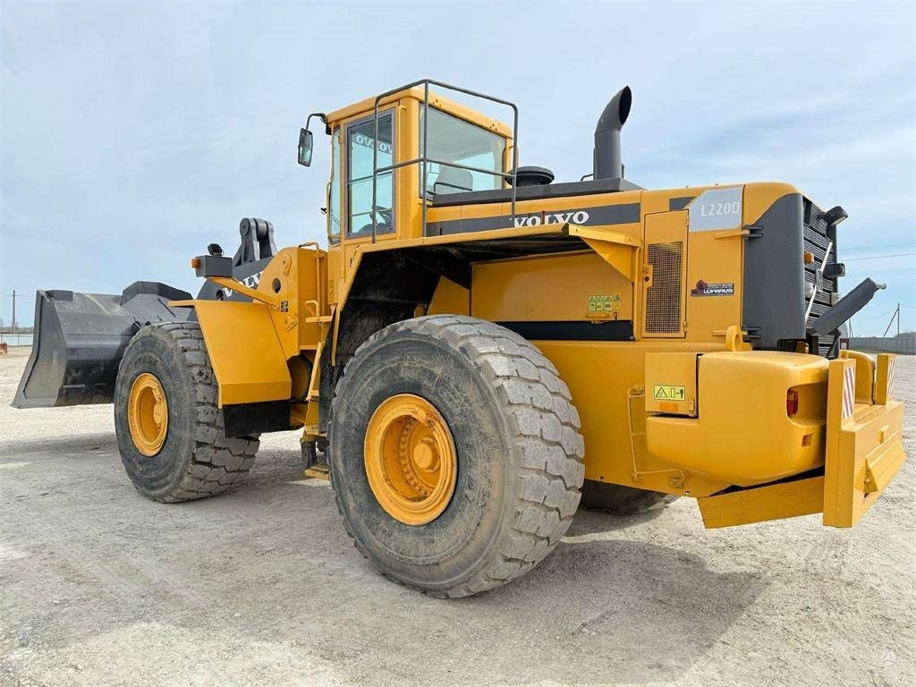 Volvo L 220 D, Quick hitch, Third l - Chargeuse sur pneus: photos 5 Volvo L 220 D, Quick hitch, Third l - Chargeuse sur pneus: photos 5