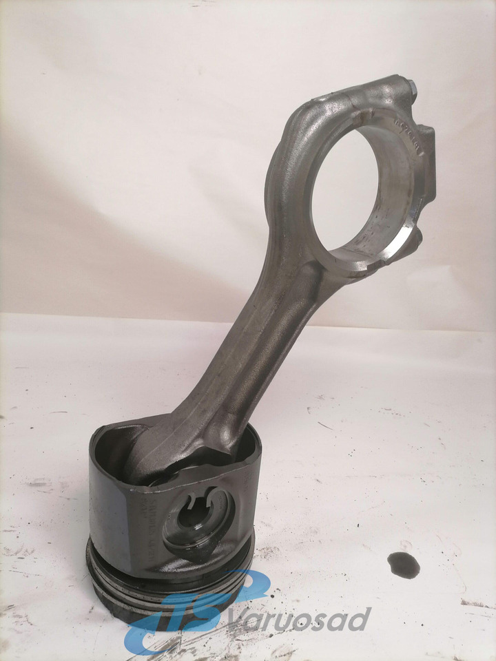 DAF Connecting rod + piston 1747552 - Pistons/ Anneaux/ Manchons pour Camion: photos 1 DAF Connecting rod + piston 1747552 - Pistons/ Anneaux/ Manchons pour Camion: photos 1