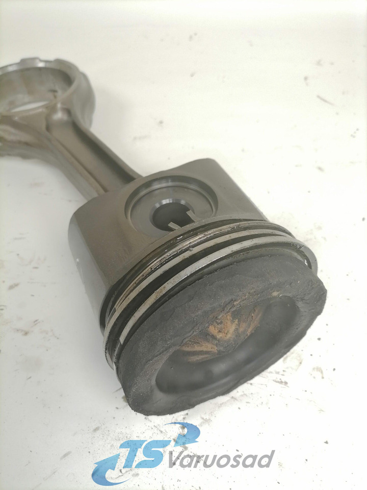 DAF Connecting rod + piston 1747552 - Pistons/ Anneaux/ Manchons pour Camion: photos 4 DAF Connecting rod + piston 1747552 - Pistons/ Anneaux/ Manchons pour Camion: photos 4