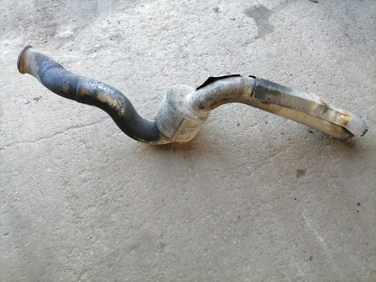 DAF Muffler 1682921 - Silencieux pour Camion: photos 1 DAF Muffler 1682921 - Silencieux pour Camion: photos 1