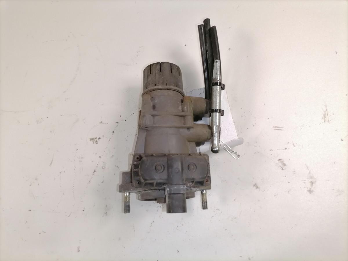 MAN Brake pressure control 0486200007 - Valve de frein pour Camion: photos 4 MAN Brake pressure control 0486200007 - Valve de frein pour Camion: photos 4