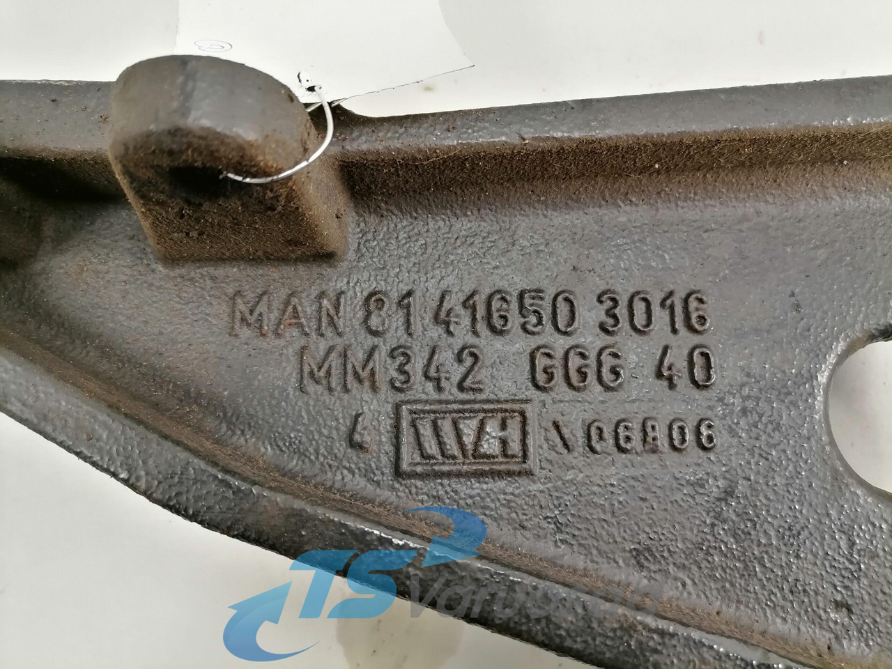 MAN Bummmmper bracket 81416503016 - Pare-chocs pour Camion: photos 3 MAN Bummmmper bracket 81416503016 - Pare-chocs pour Camion: photos 3