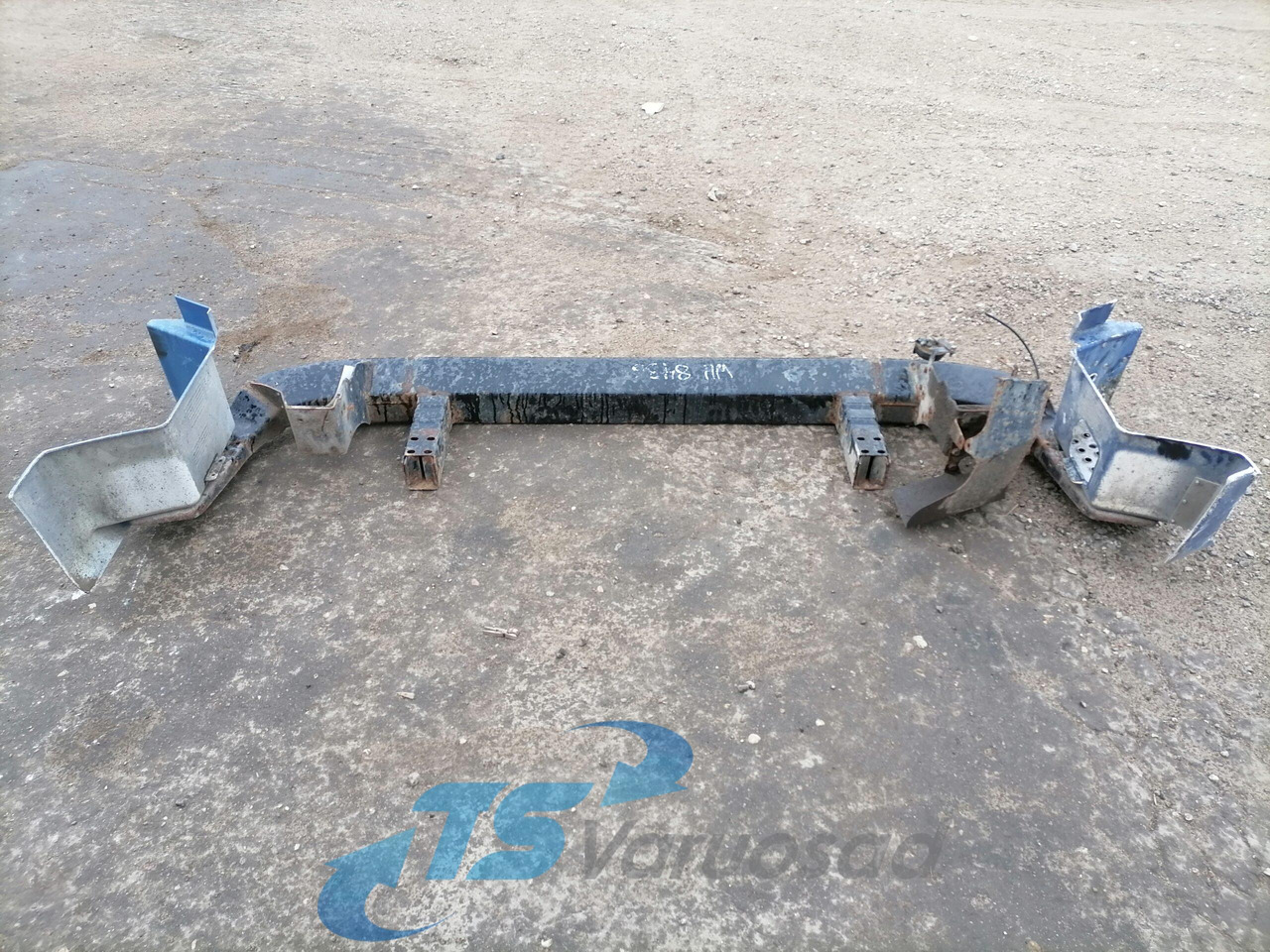 MAN Bumper 81416505009 - Pare-chocs pour Camion: photos 2 MAN Bumper 81416505009 - Pare-chocs pour Camion: photos 2