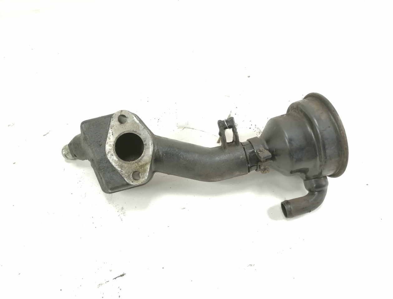 MAN Crankcase Ventilation Pipe 51018023047 - Carter pour Camion: photos 4 MAN Crankcase Ventilation Pipe 51018023047 - Carter pour Camion: photos 4