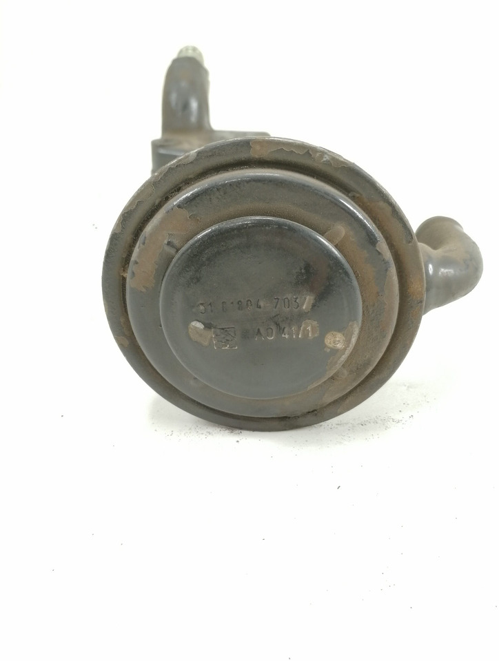 MAN Crankcase Ventilation Pipe 51018023047 - Carter pour Camion: photos 3 MAN Crankcase Ventilation Pipe 51018023047 - Carter pour Camion: photos 3