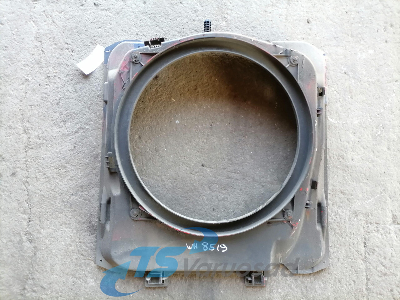 MAN Fan shroud 81066200145 - Radiateur pour Camion: photos 4 MAN Fan shroud 81066200145 - Radiateur pour Camion: photos 4