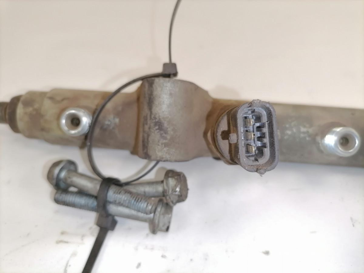 MAN Fuel collector 51103116058 - Préparation du carburant pour Camion: photos 3 MAN Fuel collector 51103116058 - Préparation du carburant pour Camion: photos 3