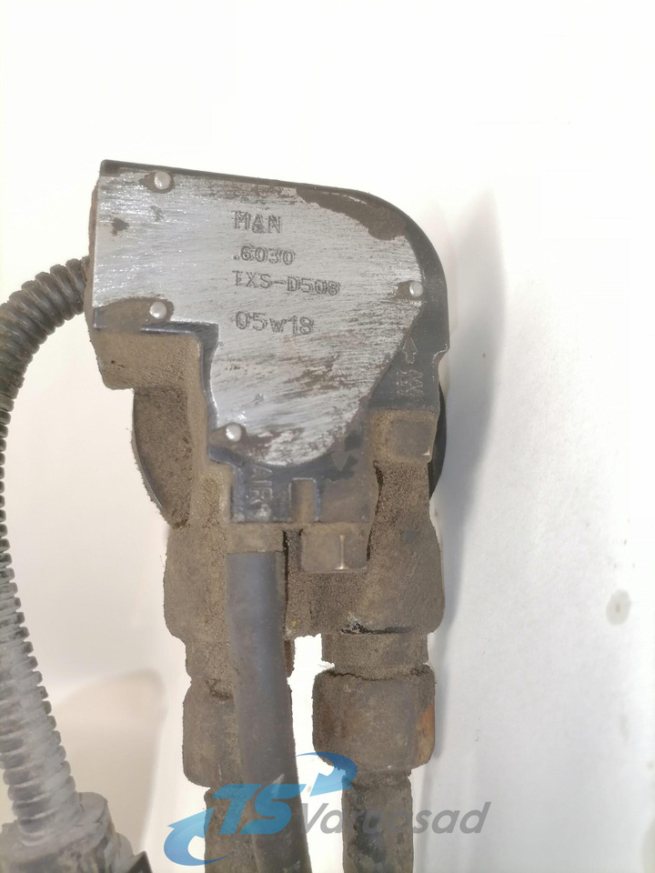 MAN Fuel pick up 81272036030 - Préparation du carburant pour Camion: photos 3 MAN Fuel pick up 81272036030 - Préparation du carburant pour Camion: photos 3