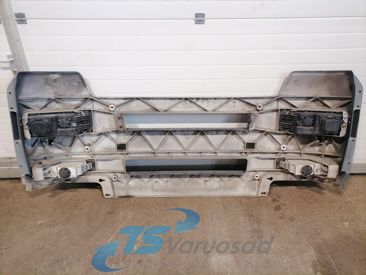 MAN Grille panel 81416100306 - Calandre pour Camion: photos 5 MAN Grille panel 81416100306 - Calandre pour Camion: photos 5
