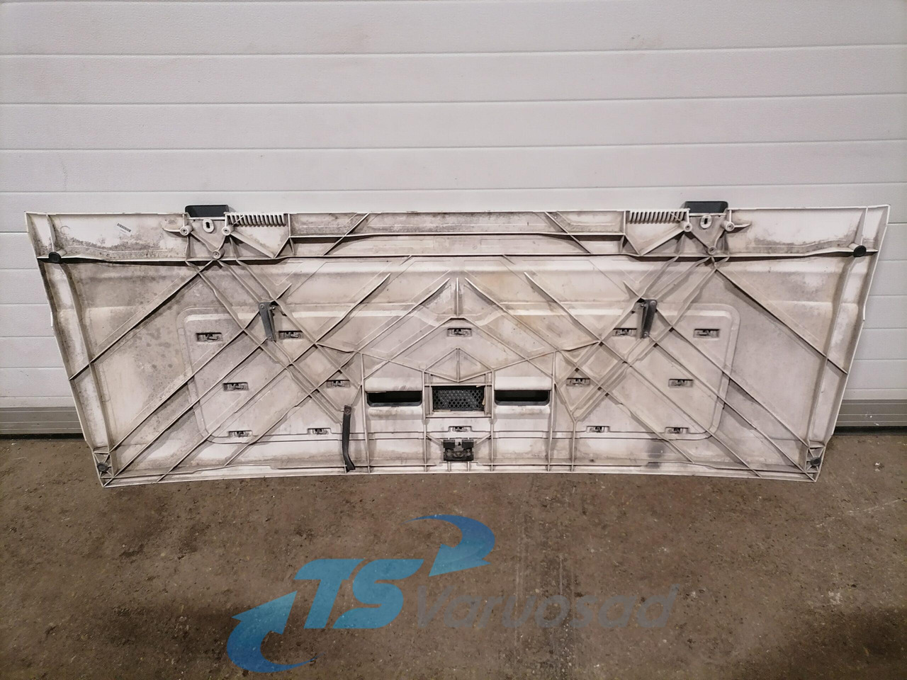 MAN Grille panel 81611100053 - Calandre pour Camion: photos 4 MAN Grille panel 81611100053 - Calandre pour Camion: photos 4