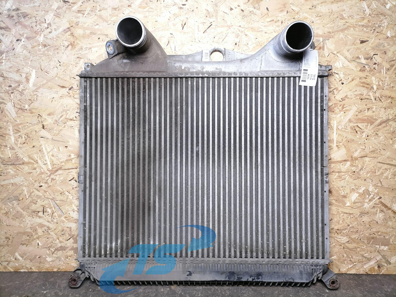 MAN Intercooler radiator 81061300205 - Intercooler pour Camion: photos 1 MAN Intercooler radiator 81061300205 - Intercooler pour Camion: photos 1