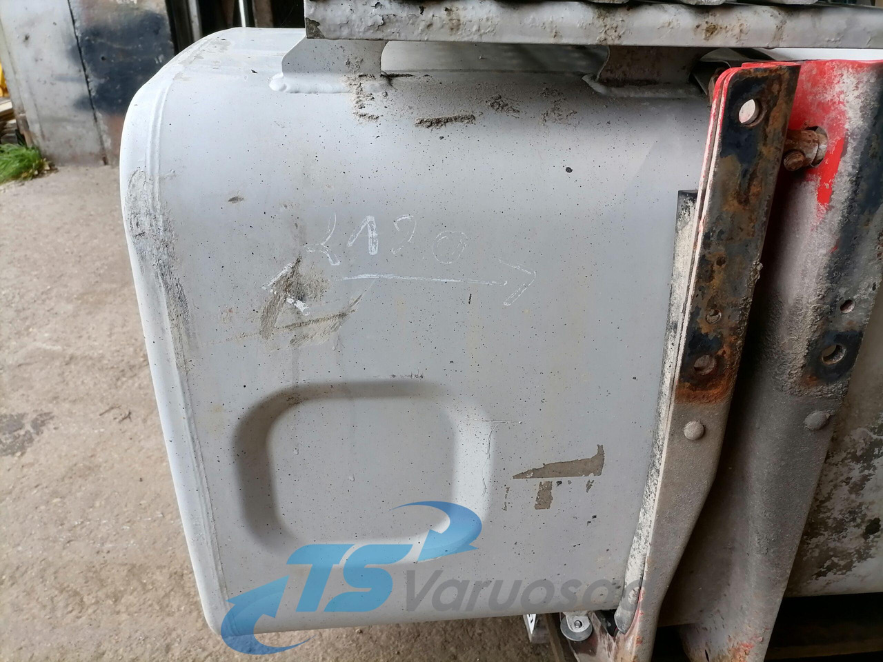 MAN Kütusepaak 780L 81122015608 - Réservoir de carburant pour Camion: photos 5 MAN Kütusepaak 780L 81122015608 - Réservoir de carburant pour Camion: photos 5