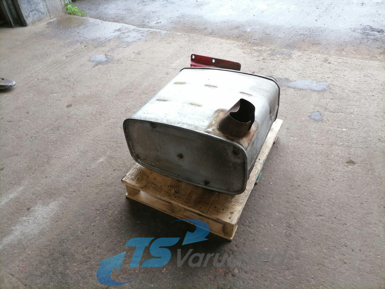 MAN Muffler 81151010346 - Silencieux pour Camion: photos 1 MAN Muffler 81151010346 - Silencieux pour Camion: photos 1
