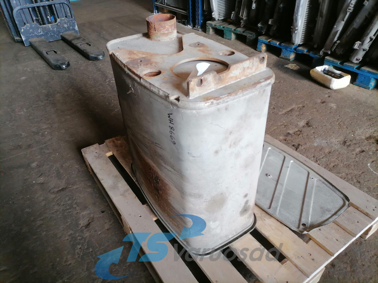 MAN Muffler 81151010346 - Silencieux pour Camion: photos 2 MAN Muffler 81151010346 - Silencieux pour Camion: photos 2