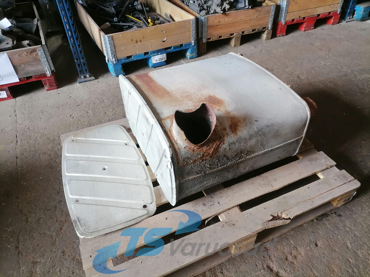 MAN Muffler 81151010346 - Silencieux pour Camion: photos 3 MAN Muffler 81151010346 - Silencieux pour Camion: photos 3