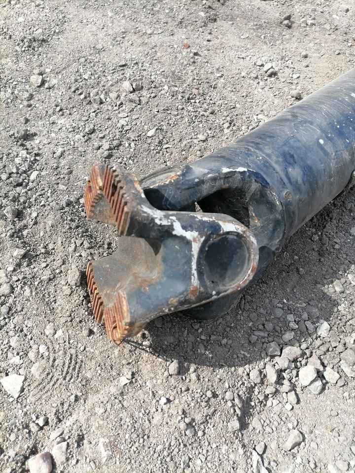 MAN Propeller shaft 81393326219 - Arbre à cardan pour Camion: photos 4 MAN Propeller shaft 81393326219 - Arbre à cardan pour Camion: photos 4