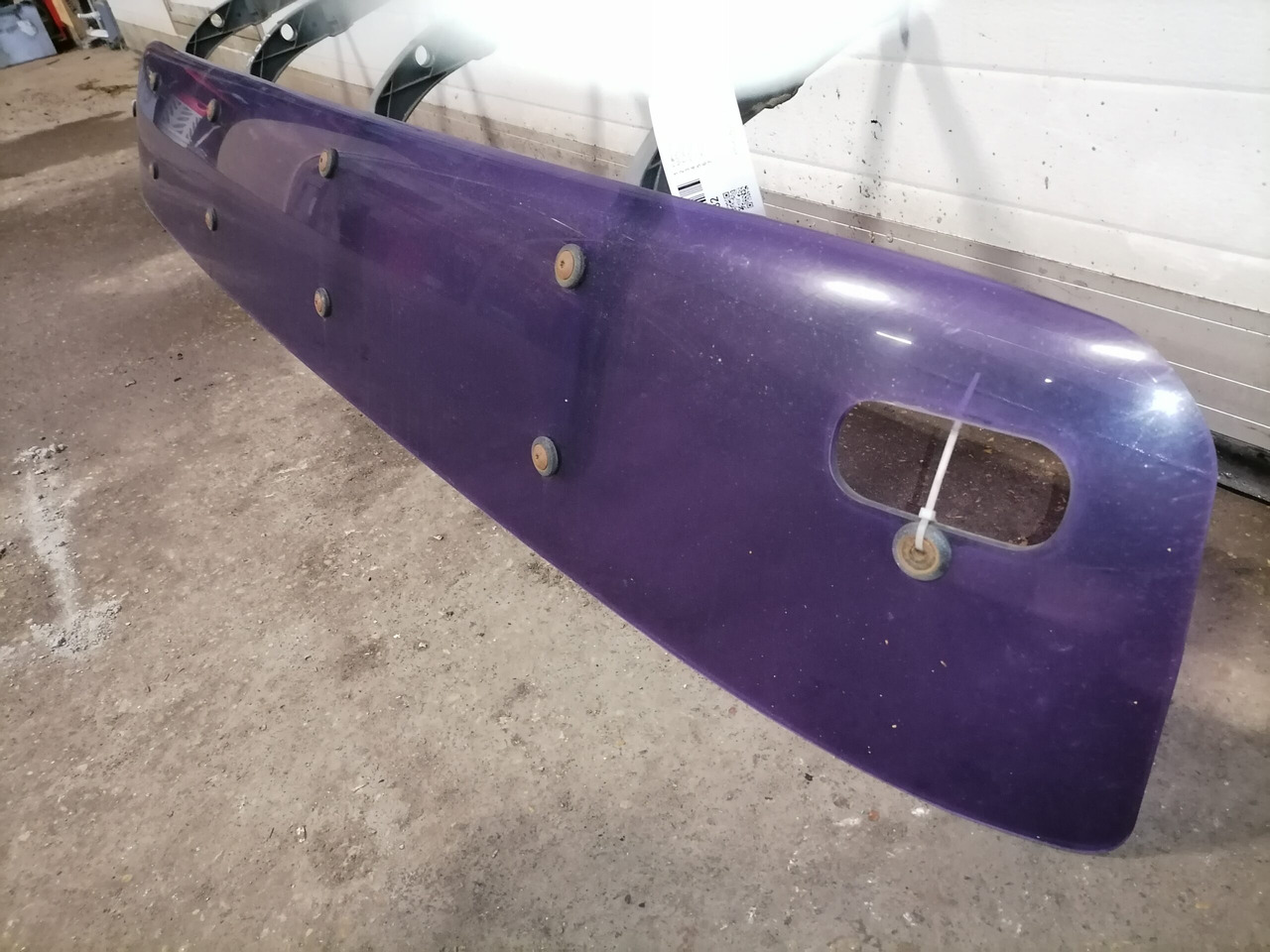 MAN Sun visor 81637010032 - Carrosserie et extérieur pour Camion: photos 2 MAN Sun visor 81637010032 - Carrosserie et extérieur pour Camion: photos 2