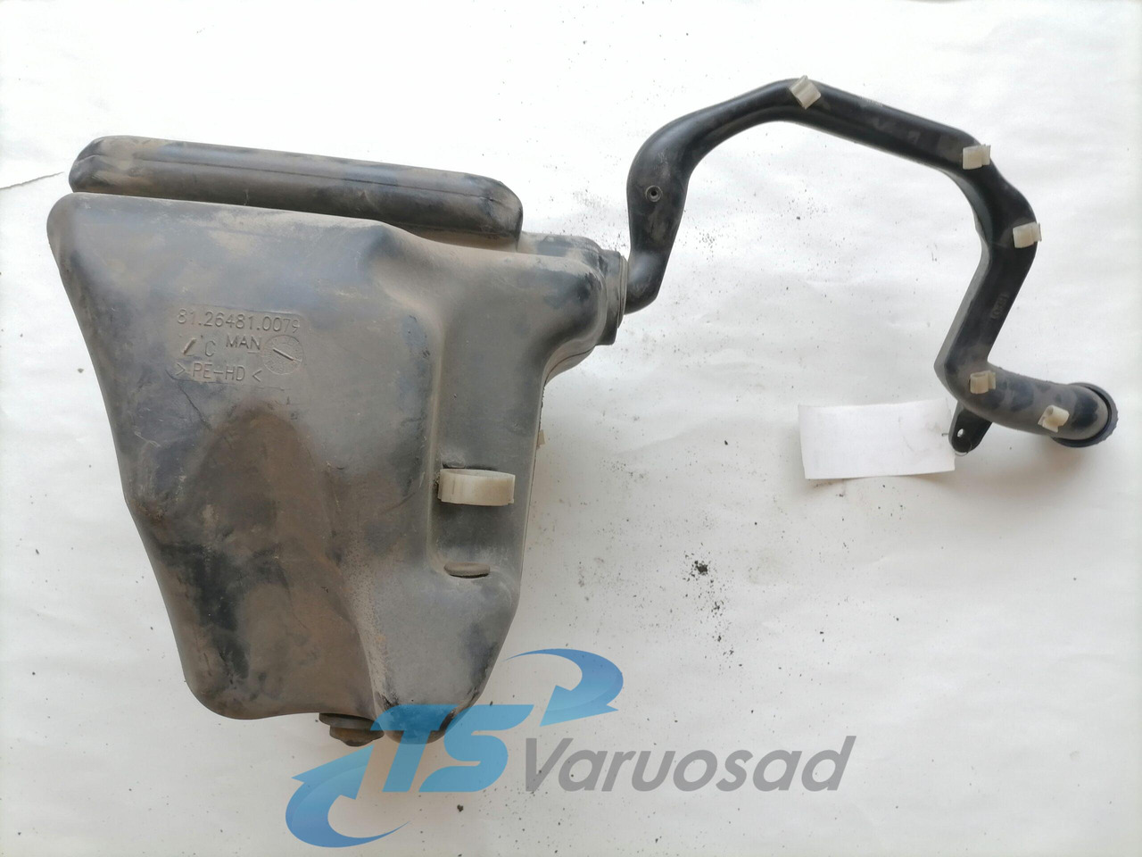 MAN Windscreen washer fluid tank 81264810079 - Essuie-glace pour Camion: photos 1 MAN Windscreen washer fluid tank 81264810079 - Essuie-glace pour Camion: photos 1