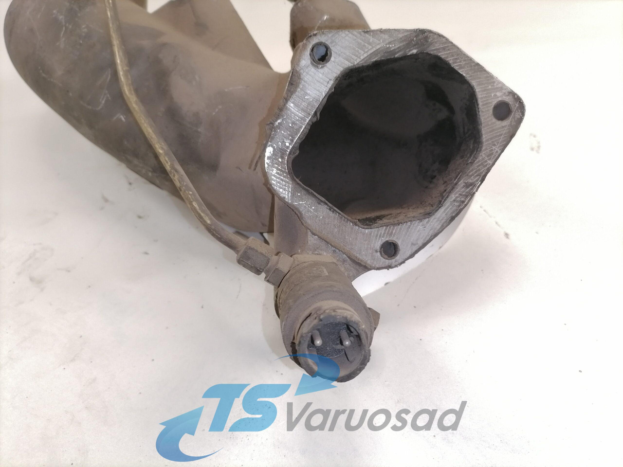 MAN intercooler pipe 51094113633 - Intercooler pour Camion: photos 4 MAN intercooler pipe 51094113633 - Intercooler pour Camion: photos 4