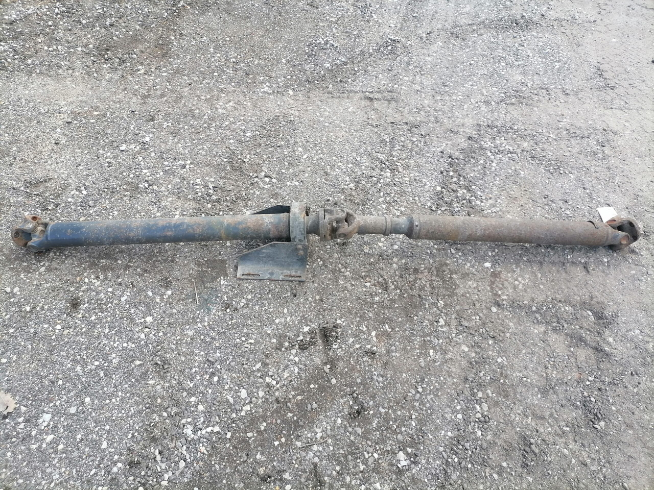 MB Propeller shaft 12345 - Arbre à cardan pour Camion: photos 2 MB Propeller shaft 12345 - Arbre à cardan pour Camion: photos 2