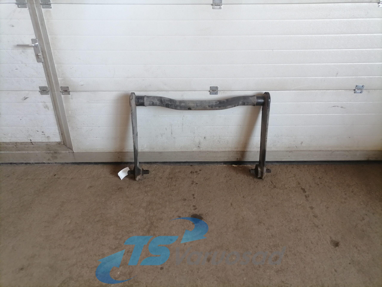 Mercedes-Benz Anti-roll bar A9423200211 - Barre stabilisatrice pour Camion: photos 1 Mercedes-Benz Anti-roll bar A9423200211 - Barre stabilisatrice pour Camion: photos 1