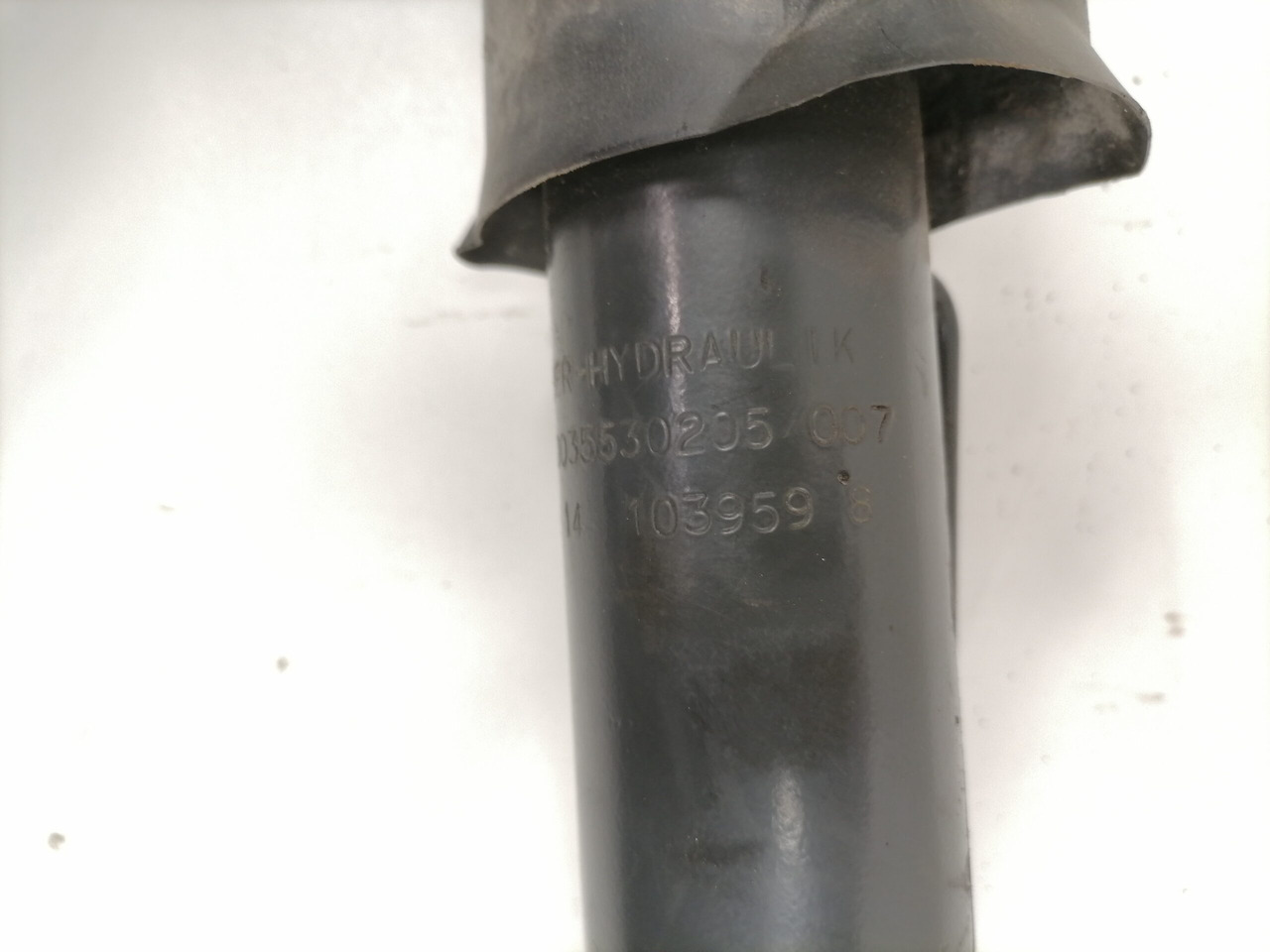 Mercedes-Benz Cab tilting cylinder 0035530205 - Suspension de cabine pour Camion: photos 5 Mercedes-Benz Cab tilting cylinder 0035530205 - Suspension de cabine pour Camion: photos 5