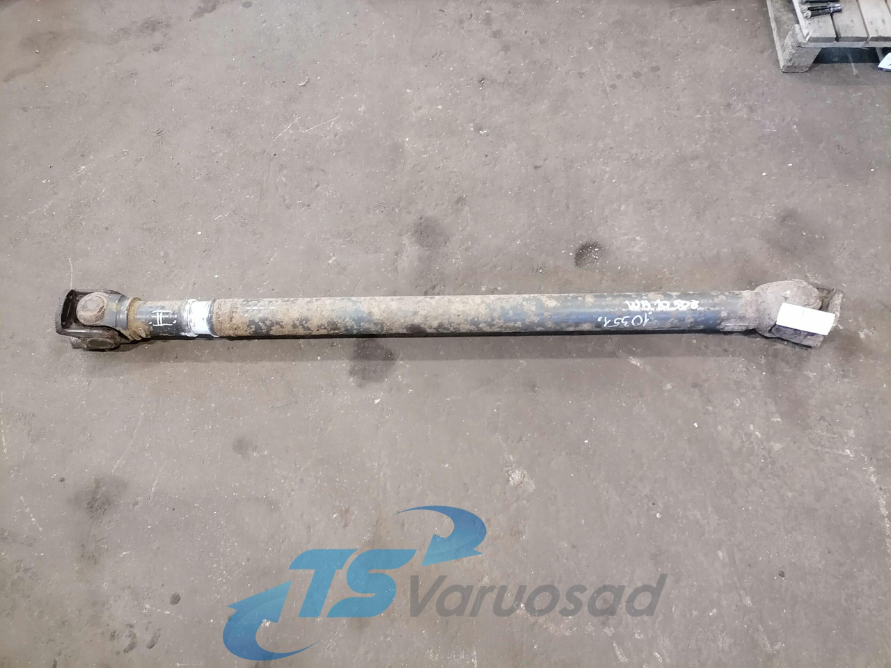 Mercedes-Benz Propeller shaft A6574101802 - Arbre à cardan pour Camion: photos 1 Mercedes-Benz Propeller shaft A6574101802 - Arbre à cardan pour Camion: photos 1