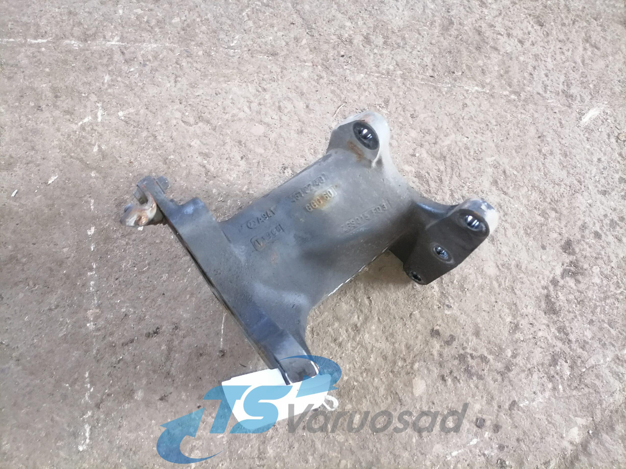 Mercedes-Benz Roolikarbi kandur A9414610240 - Boîtier de direction pour Camion: photos 1 Mercedes-Benz Roolikarbi kandur A9414610240 - Boîtier de direction pour Camion: photos 1