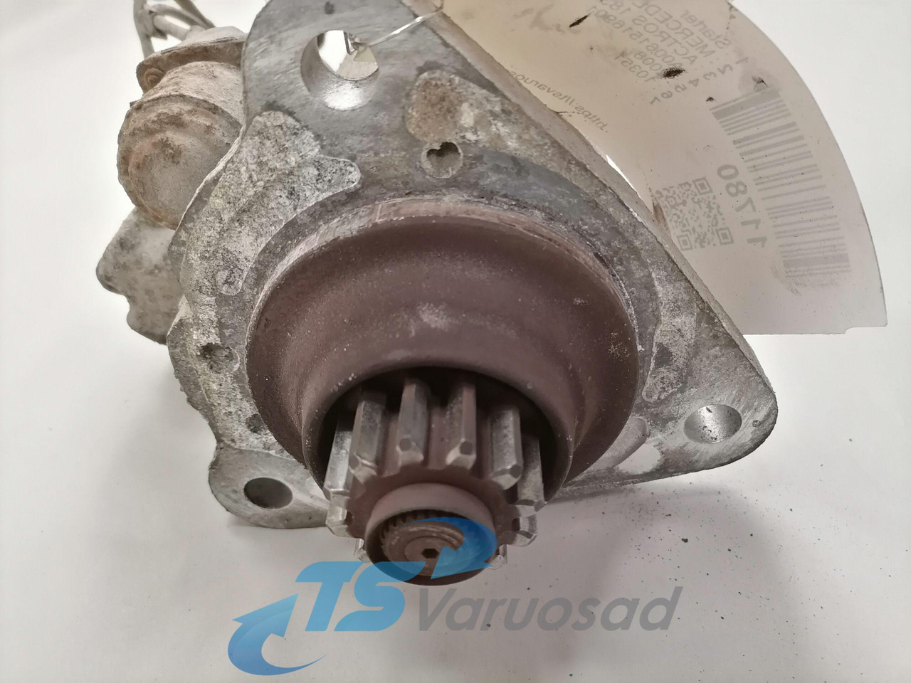Mercedes-Benz Starter A0061516901 - Démarreur pour Camion: photos 2 Mercedes-Benz Starter A0061516901 - Démarreur pour Camion: photos 2