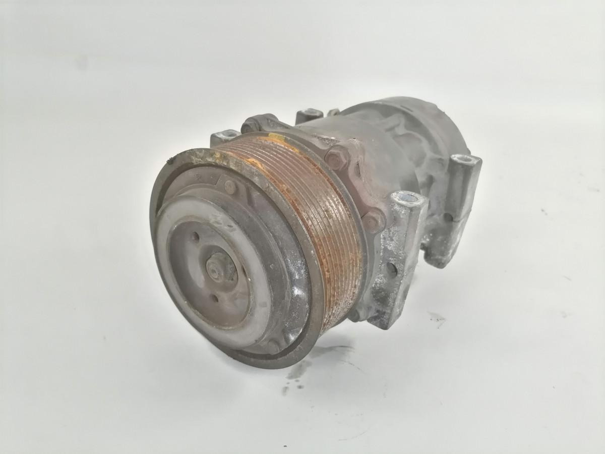 Scania A/C compressor 2564093 - Chauffage/ Ventilation pour Camion: photos 2 Scania A/C compressor 2564093 - Chauffage/ Ventilation pour Camion: photos 2