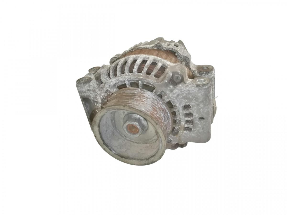 Scania Alternator 2395908 - Alternateur pour Camion: photos 1 Scania Alternator 2395908 - Alternateur pour Camion: photos 1