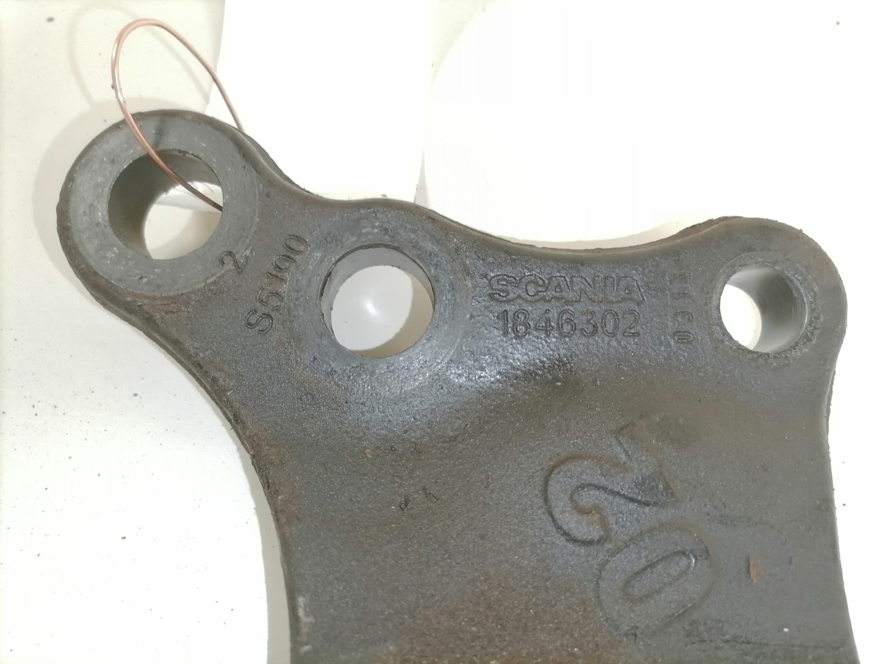 Scania Bracket 1846302 - Frame/ Châssis pour Camion: photos 2 Scania Bracket 1846302 - Frame/ Châssis pour Camion: photos 2