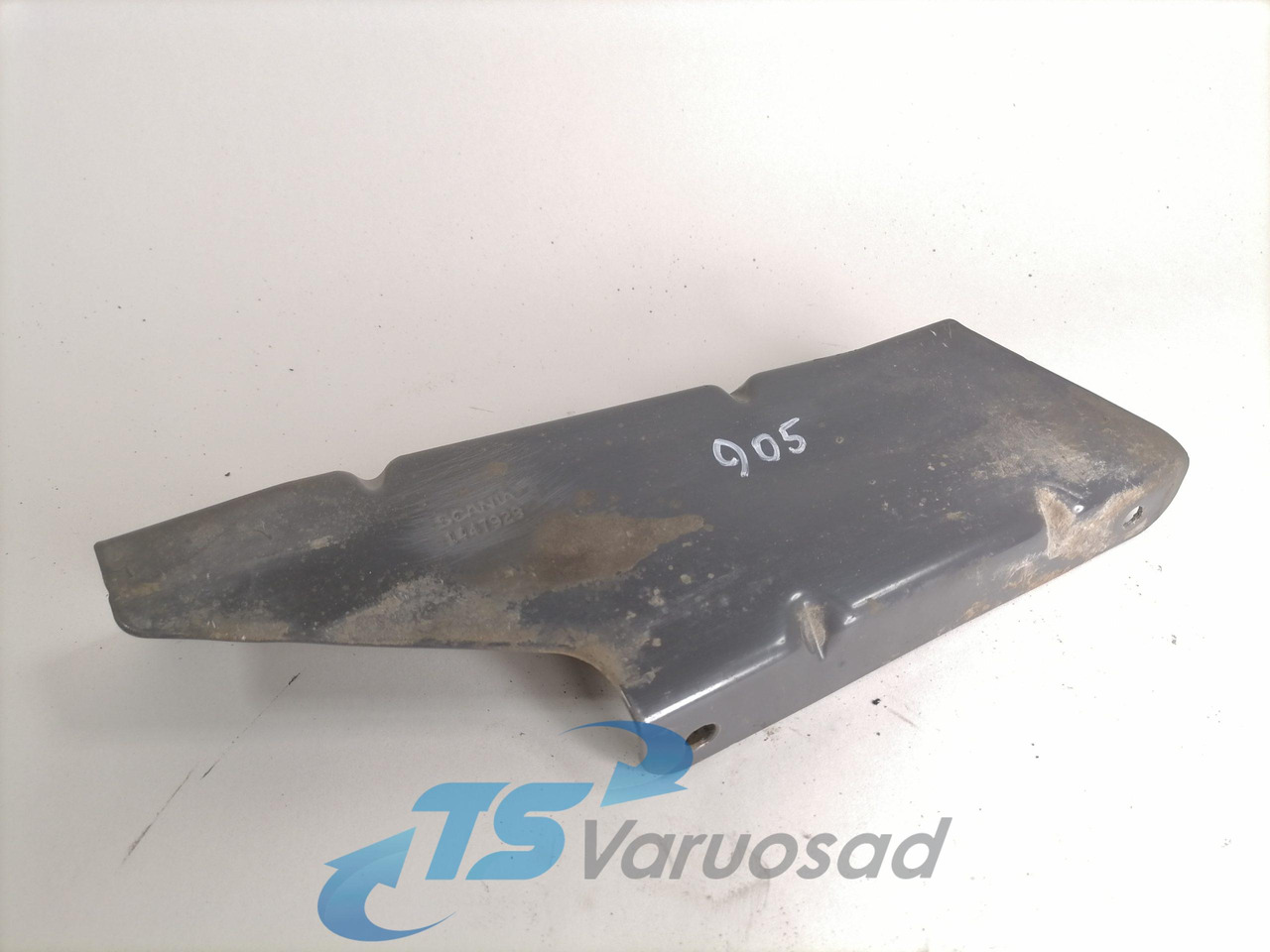 Scania Bumper bracket 1447929 - Pare-chocs pour Camion: photos 1 Scania Bumper bracket 1447929 - Pare-chocs pour Camion: photos 1