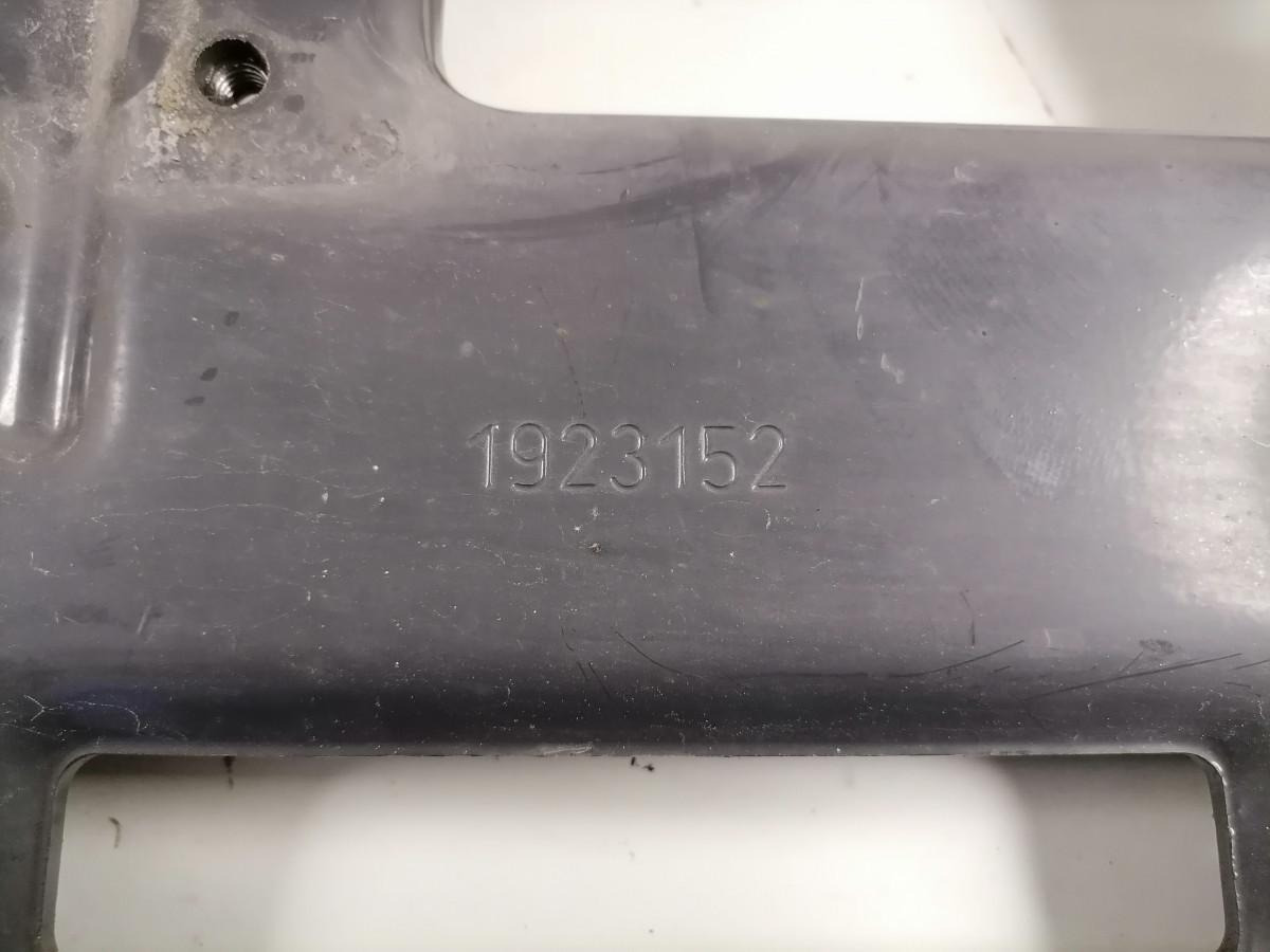Scania Bumper bracket 1923152 - Pare-chocs pour Camion: photos 4 Scania Bumper bracket 1923152 - Pare-chocs pour Camion: photos 4