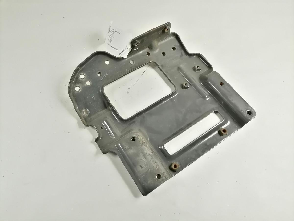 Scania Bumper bracket 1923152 - Pare-chocs pour Camion: photos 3 Scania Bumper bracket 1923152 - Pare-chocs pour Camion: photos 3