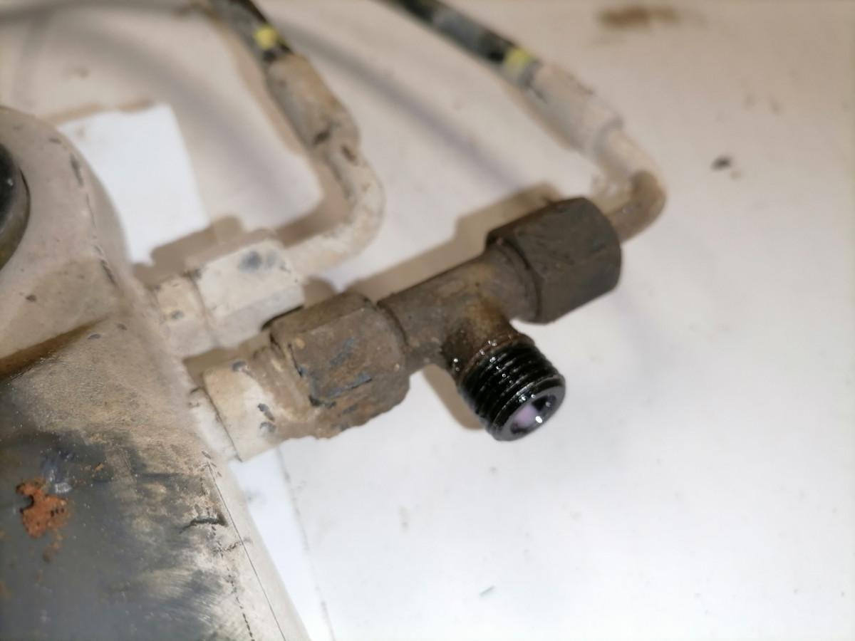 Scania Cab tilting cylinder 1848921 - Suspension de cabine pour Camion: photos 3 Scania Cab tilting cylinder 1848921 - Suspension de cabine pour Camion: photos 3